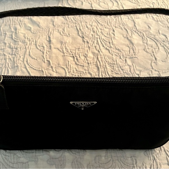 Prada small black nylon purse - Picture 4 of 8